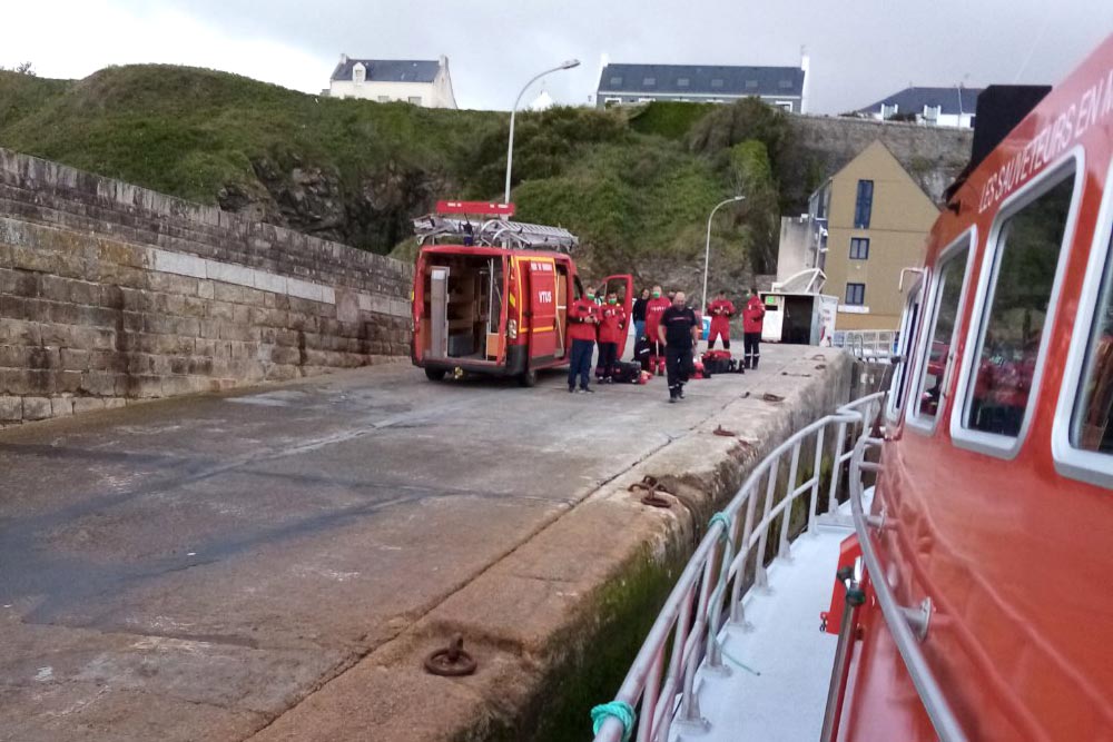 Les pompiers sur la cale Bonnelle