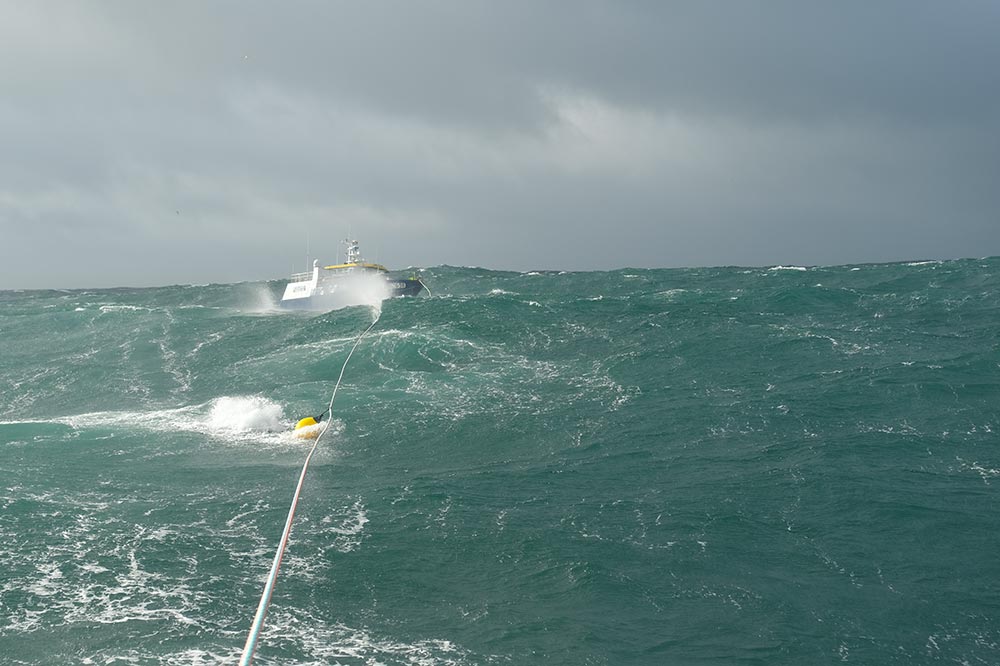 Remorquage dans la tempête